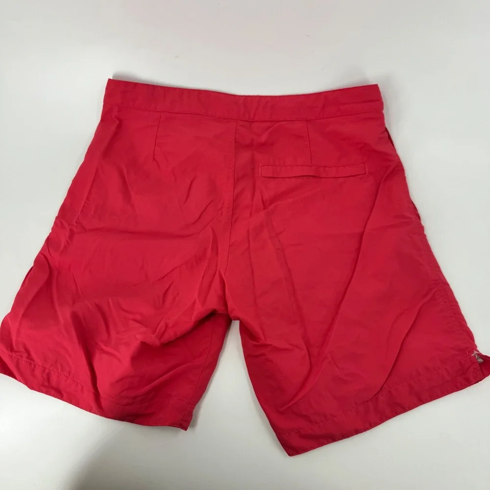 Boto men red